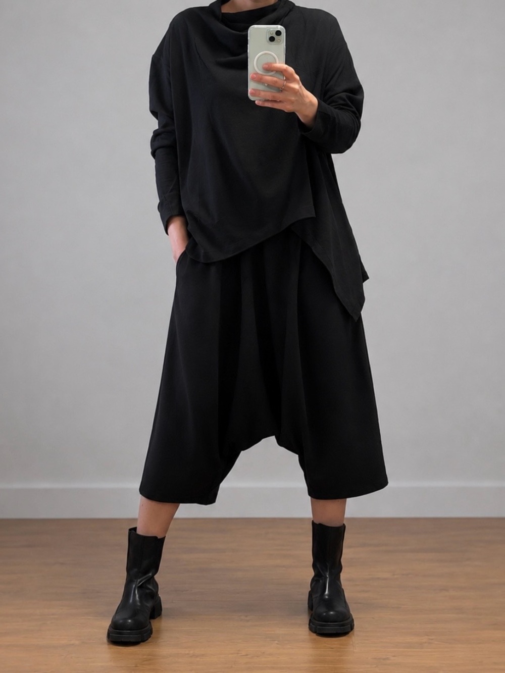 Korean Lagenlook Avant Garde Drop Crotch Wide Leg Cropped Black Pants M/L